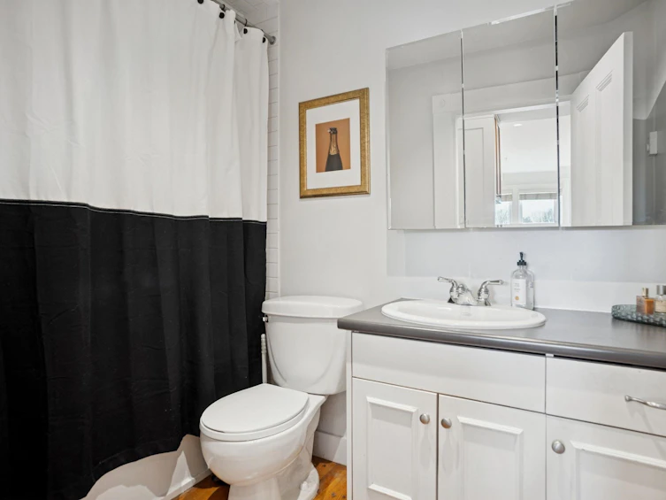 509 Union Street, Vancouver, BC, V6A 2B7 - 17