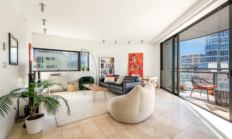 1406-838 W Hastings Street