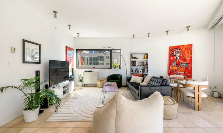 1406-838 W Hastings Street