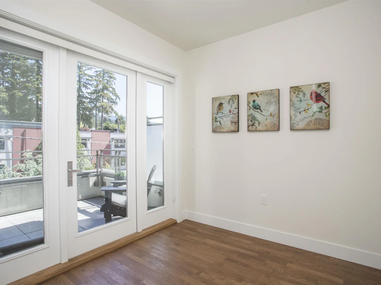 300-2432 Haywood Avenue, West Vancouver, BC, V7V 1Y1 - 9