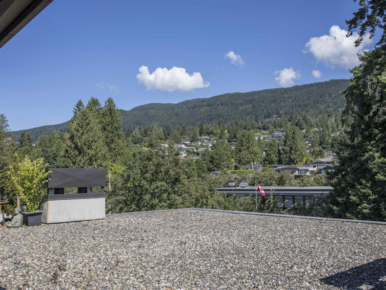 300-2432 Haywood Avenue, West Vancouver, BC, V7V 1Y1 - 21