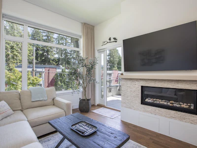 300-2432 Haywood Avenue - 4