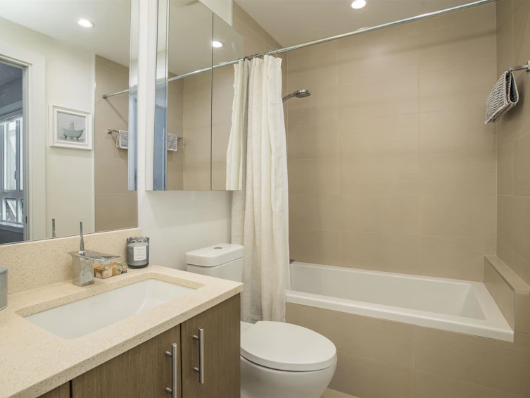 300-2432 Haywood Avenue, West Vancouver, BC, V7V 1Y1 - 14