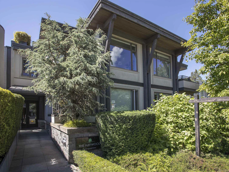 300-2432 Haywood Avenue, West Vancouver, BC, V7V 1Y1 - 22