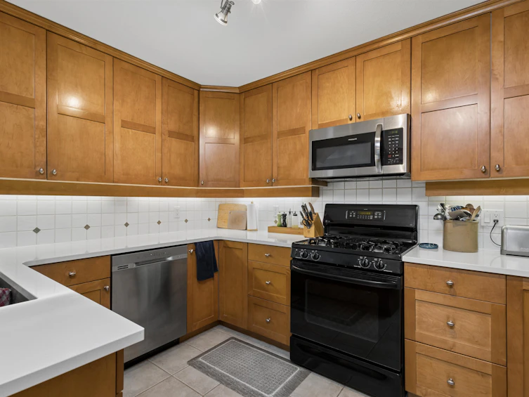2487 W 39th Avenue, Vancouver, BC, V6M 4M3 - 11