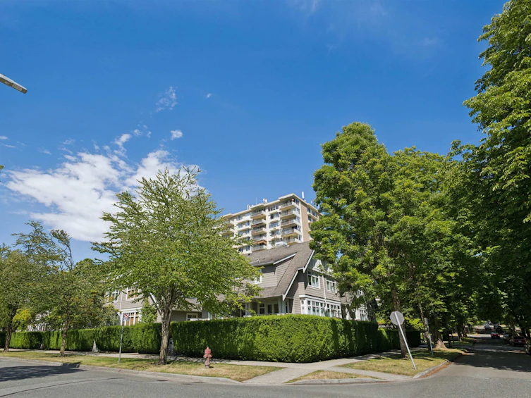 2487 W 39th Avenue, Vancouver, BC, V6M 4M3 - 28