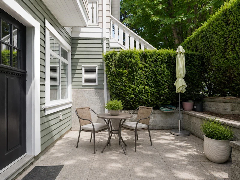2487 W 39th Avenue, Vancouver BC V6M 4M3