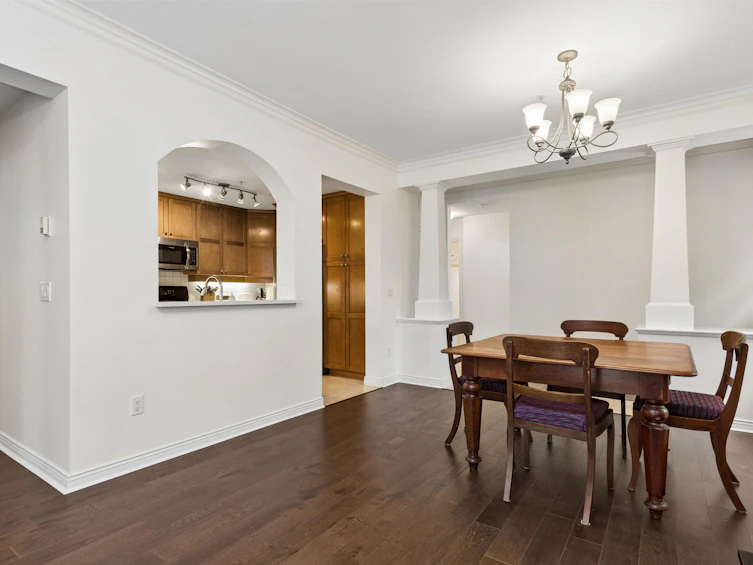 2487 W 39th Avenue, Vancouver, BC, V6M 4M3 - 8