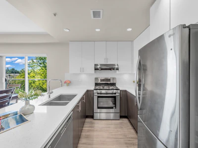 312-6011 No. 1 Road - 4