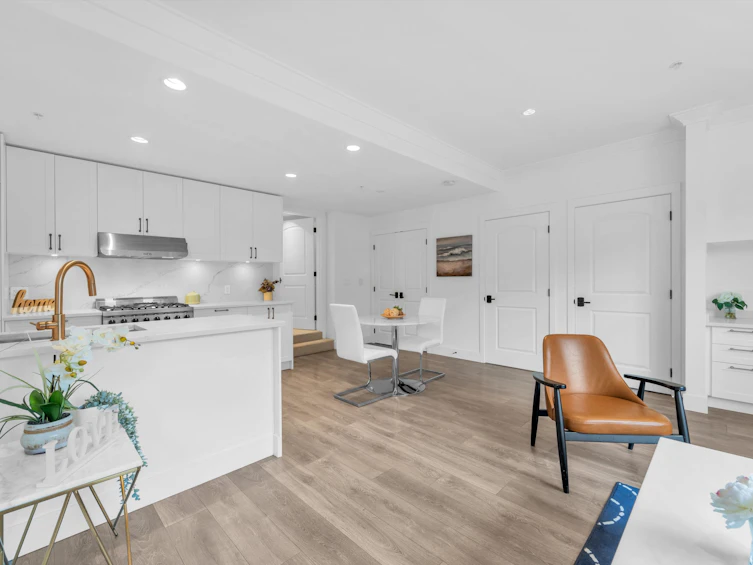 469 W 63rd Avenue, Vancouver, BC, V5X 2J3 - 10