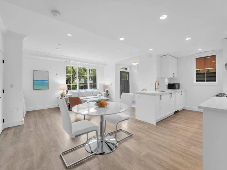 469 W 63rd Avenue, Vancouver, BC, V5X 2J3 - 11