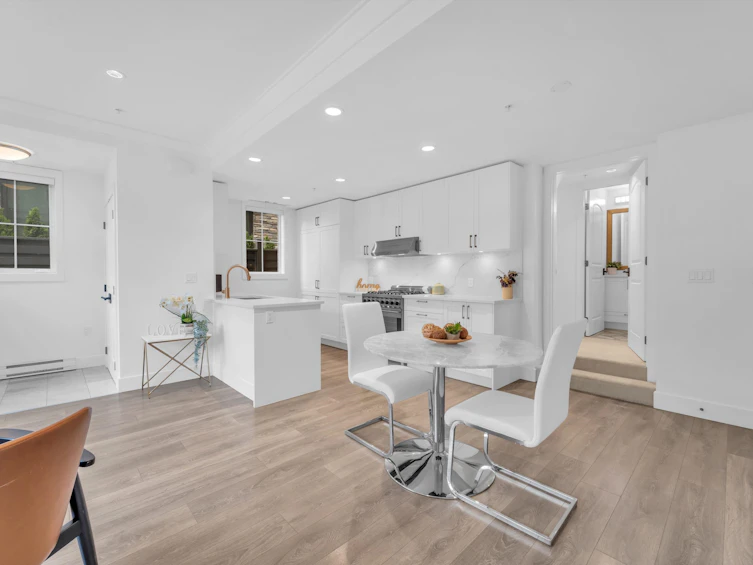 469 W 63rd Avenue, Vancouver, BC, V5X 2J3 - 9