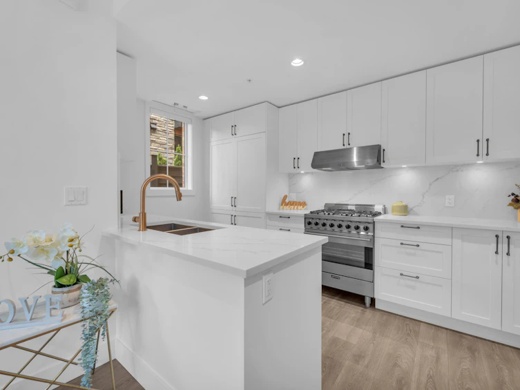 469 W 63rd Avenue, Vancouver, BC, V5X 2J3 - 16