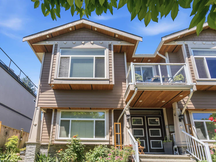 331 E Eighth Avenue, New Westminster, BC, V3L 4K7 - 34