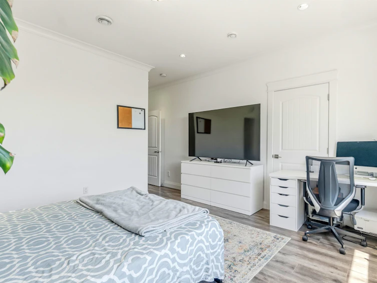 331 E Eighth Avenue, New Westminster, BC, V3L 4K7 - 15