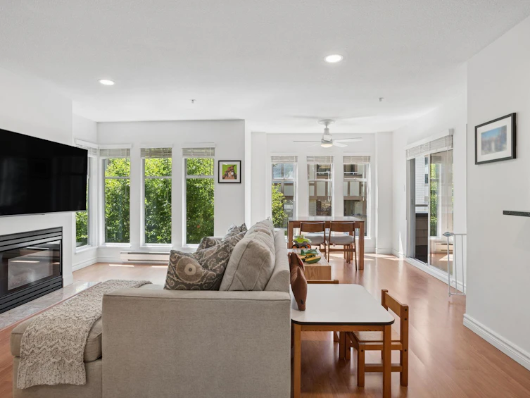 N302-628 W 13th Avenue, Vancouver, BC, V5Z 1N9 - 2