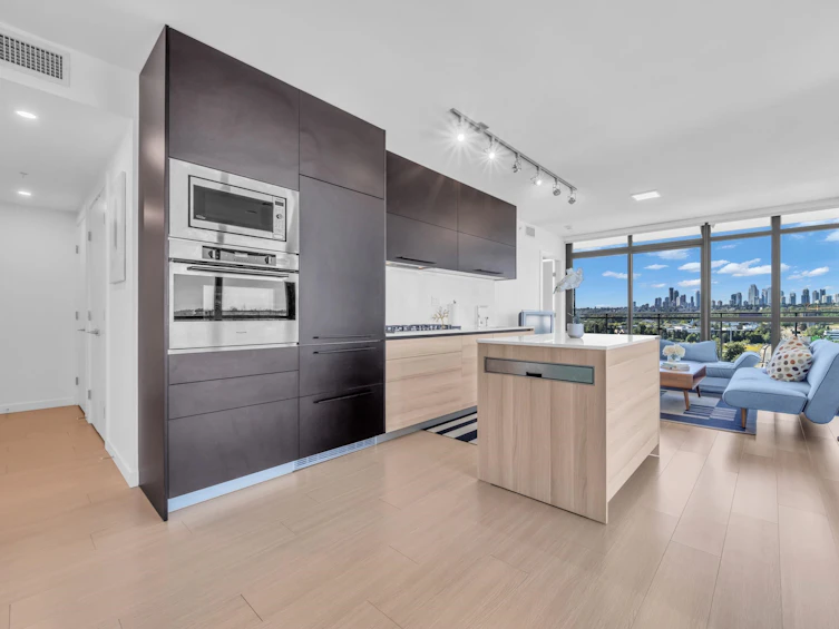 1308-4488 Juneau Street, Burnaby, BC, V5C 0M4 - 8