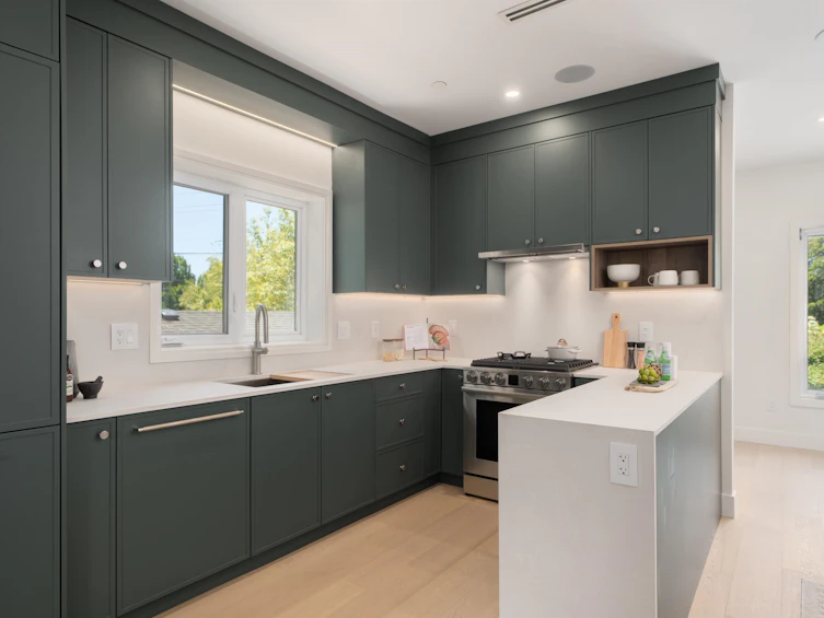 2-8508 East Boulevard, Vancouver, BC, V6P 5E6 - 10