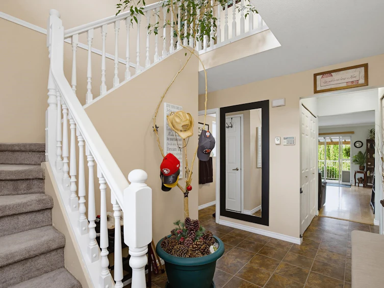 7957 Burdock Street, Mission, BC, V2V 4Y5 - 4