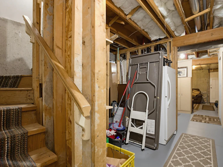 7957 Burdock Street, Mission, BC, V2V 4Y5 - 31