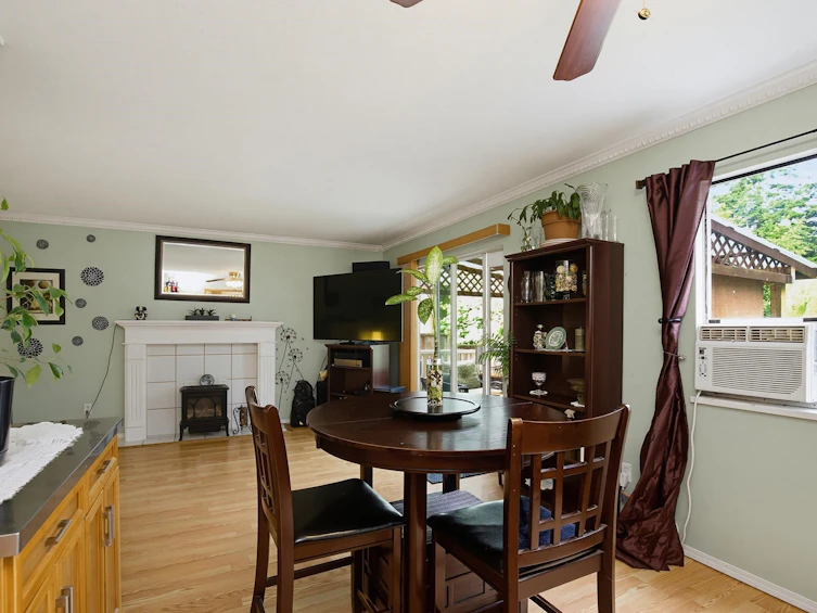 7957 Burdock Street, Mission, BC, V2V 4Y5 - 10