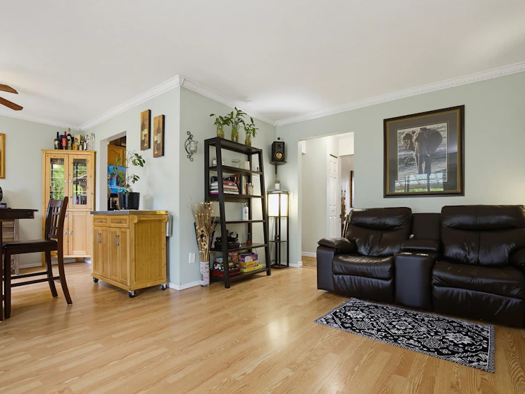 7957 Burdock Street, Mission, BC, V2V 4Y5 - 11
