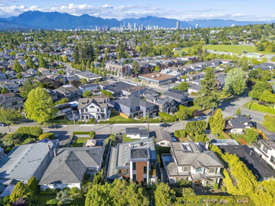 2863 W King Edward Avenue - 4