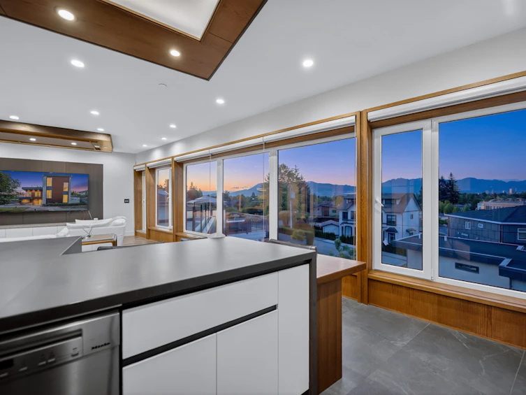 2863 W King Edward Avenue, Vancouver, BC, V6L 1V1 - 11