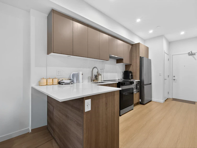 E512-10829 140 Street, Surrey, BC, V6V 0A8 - 8