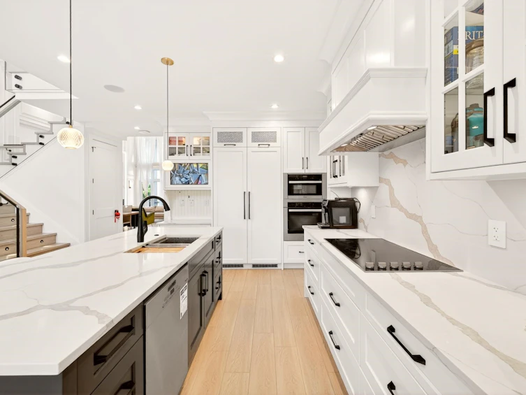3780 Blundell Road, Richmond, BC, V7C 1G4 - 9
