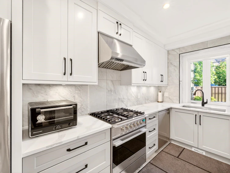 3780 Blundell Road, Richmond, BC, V7C 1G4 - 10