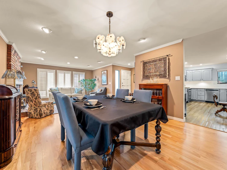 3162 Oxford Street, Port Coquitlam, BC, V3B 4C5 - 8