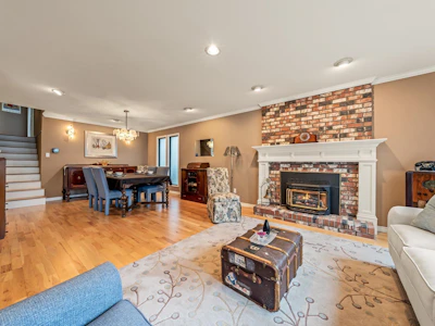 3162 Oxford Street - 5