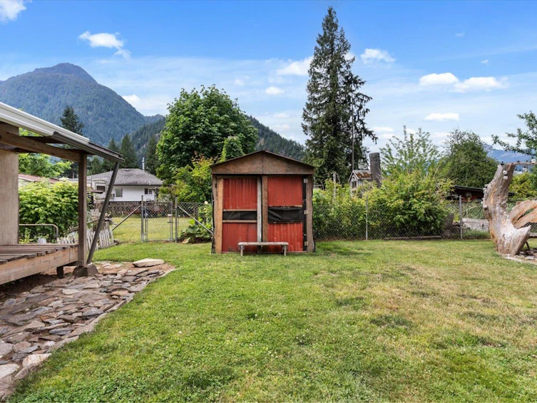 19865 Peter Street, Hope, BC, V0X 1L2 - 30