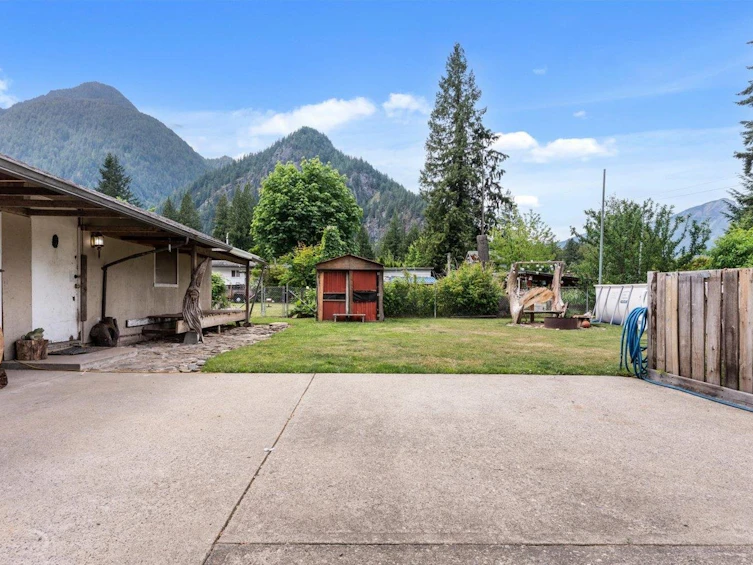 19865 Peter Street, Hope, BC, V0X 1L2 - 12