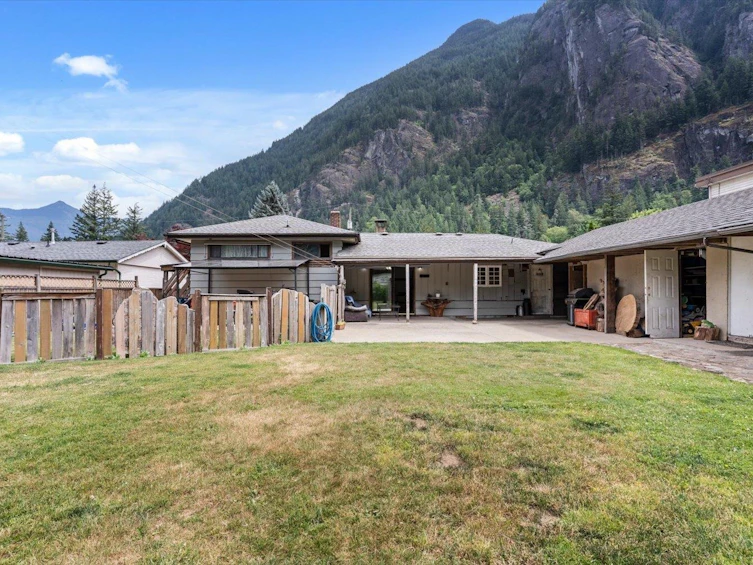 19865 Peter Street, Hope, BC, V0X 1L2 - 36