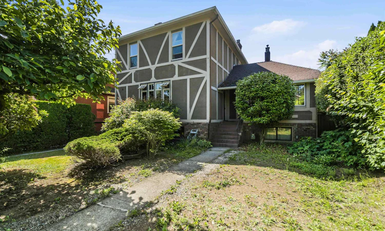 205 Fourth Avenue