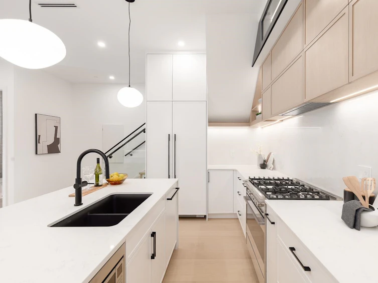 477 W 20th Avenue, Vancouver, BC, V5Y 2C7 - 7