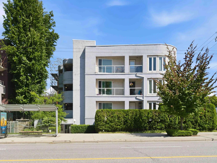 402-3505 W Broadway, Vancouver, BC, V6R 2B5 - 5