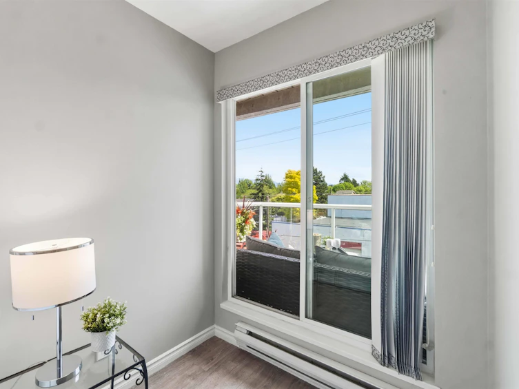 402-3505 W Broadway, Vancouver, BC, V6R 2B5 - 18