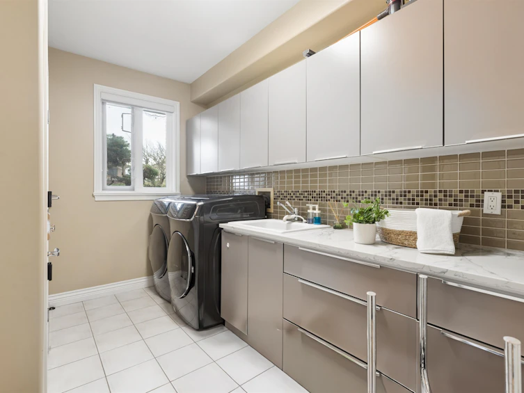 7371 Manning Court, Richmond, BC, V7A 4J3 - 30
