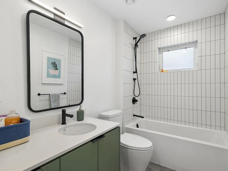 11 E 19th Avenue, Vancouver, BC, V5V 1H8 - 26