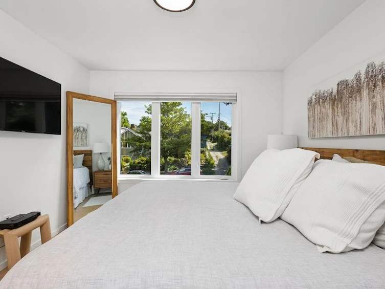 11 E 19th Avenue, Vancouver, BC, V5V 1H8 - 17