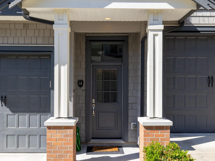 11-3470 Highland Drive, Coquitlam, BC, V3E 0M1 - 2