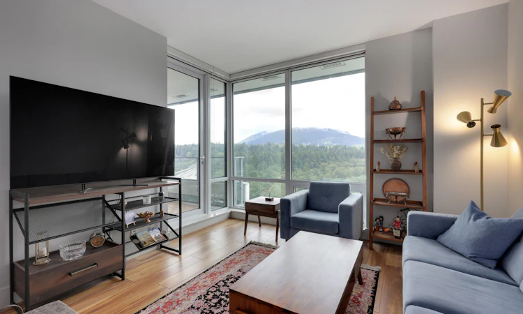 2601-680 Seylynn Crescent