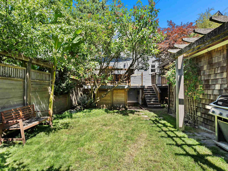 184 E 22nd Avenue, Vancouver, BC, V5V 1T6 - 32