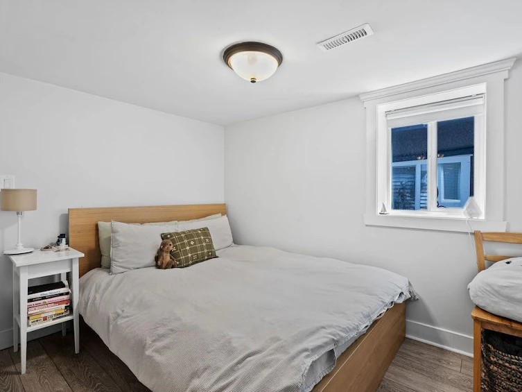184 E 22nd Avenue, Vancouver, BC, V5V 1T6 - 26