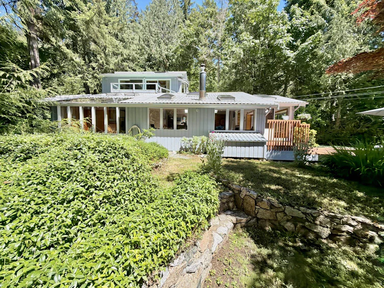 3658 Beach Avenue, Roberts Creek, BC, V0N 2W2 - 6