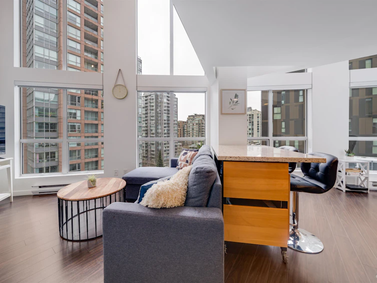 608-933 Seymour Street, Vancouver, BC, V6B 6L6 - 2