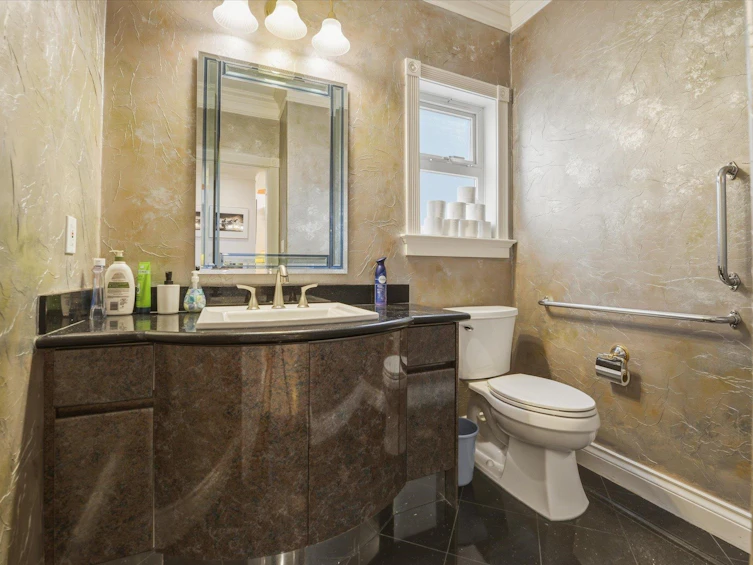 6582 Maple Street, Vancouver, BC, V6P 5P2 - 30